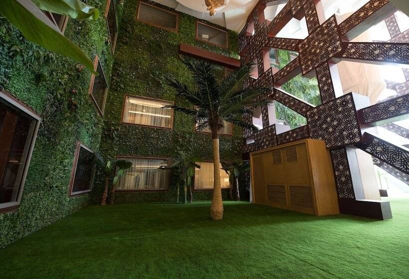 Номер Deluxe Одноместный, Royal Swiss Lahore