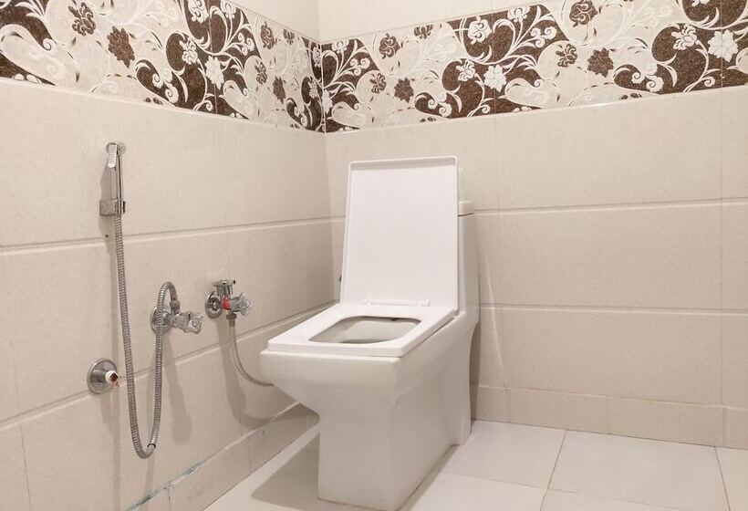 Deluxe Trippelrum, Shree Radhe Krishan