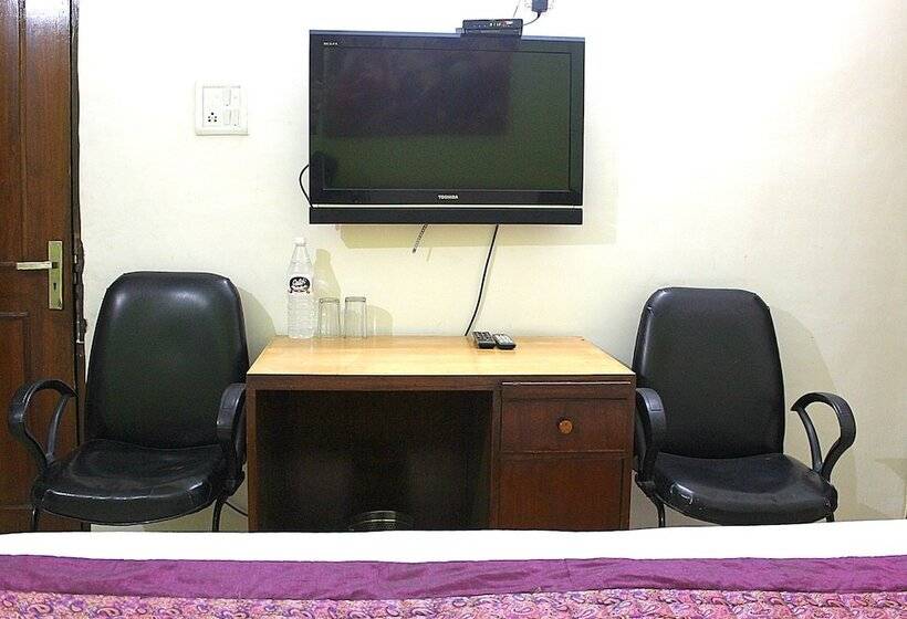 Deluxe Trippelrum, Shree Radhe Krishan