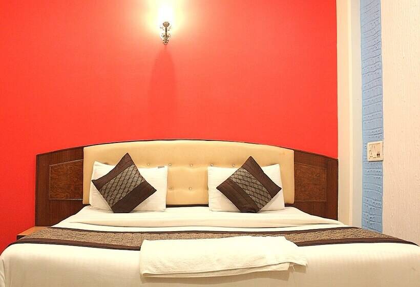 Deluxe Rum, Shree Radhe Krishan