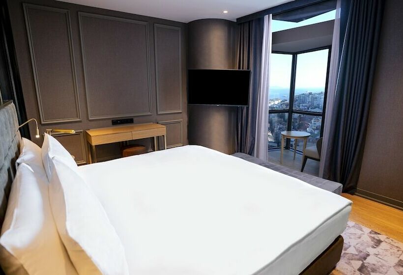 سوئیت پرستیژ با چشم انداز, Sofitel Istanbul Taksim