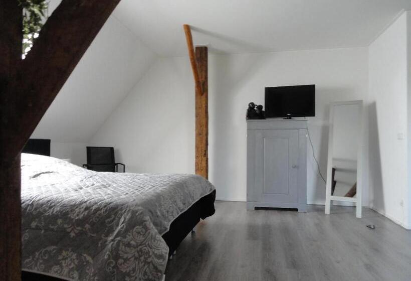 Четырехместный Номер Стандарт, B&b Herberg Foestrum