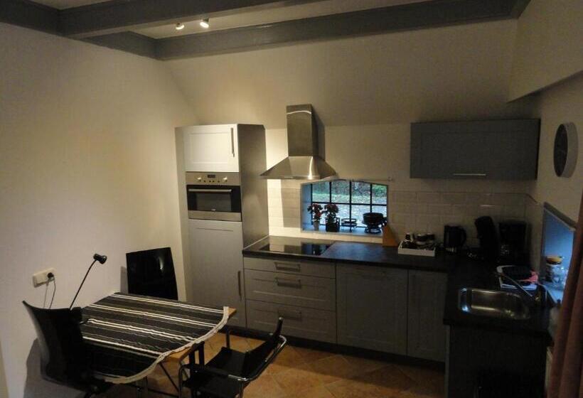 Люкс 2 Спальни, B&b Herberg Foestrum