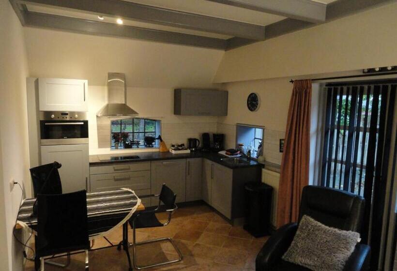 Люкс 2 Спальни, B&b Herberg Foestrum