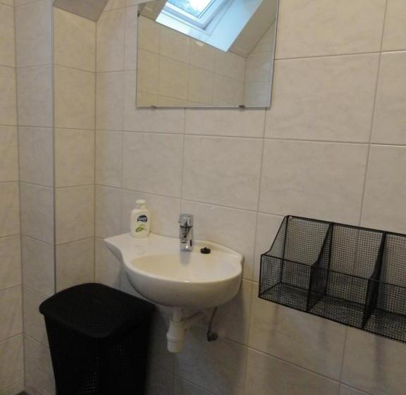 Люкс 2 Спальни, B&b Herberg Foestrum