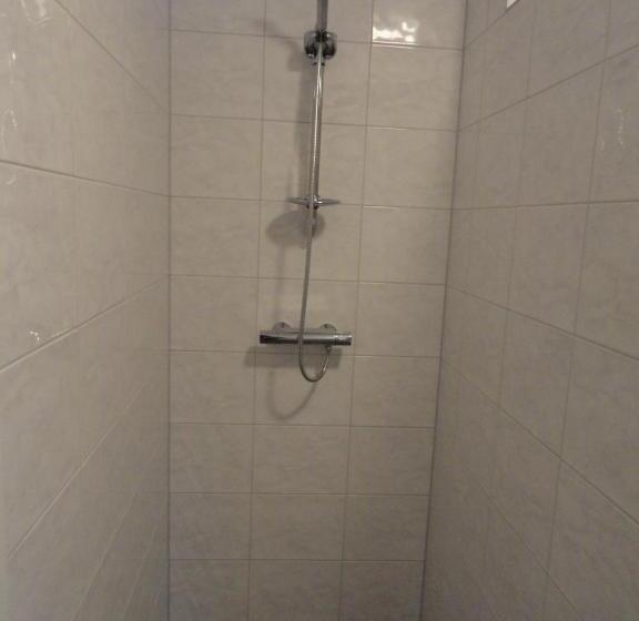 Люкс 2 Спальни, B&b Herberg Foestrum