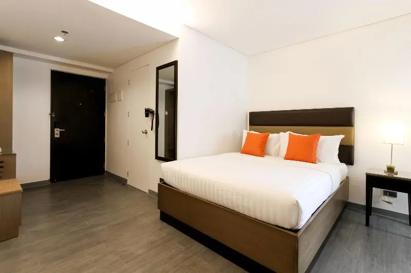 اتاق اجرایی با تخت بزرگ, Privato Makati