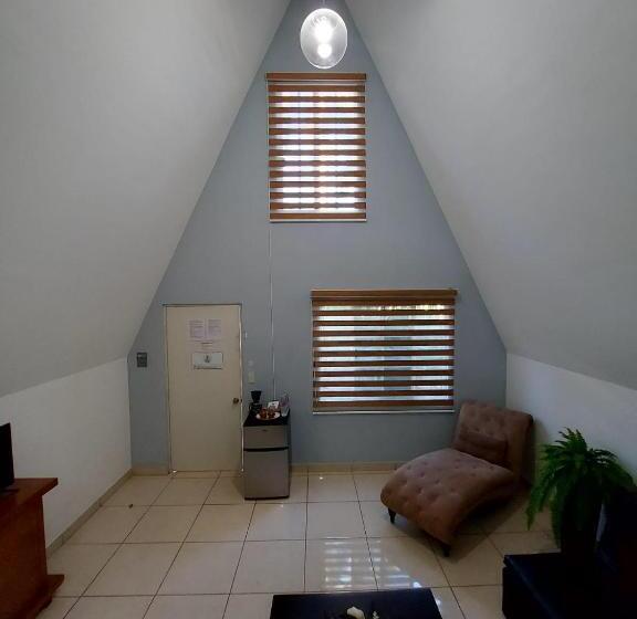 家庭洋房, Villas El Encanto