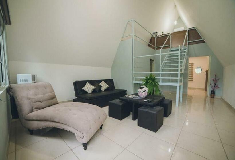 家庭洋房, Villas El Encanto