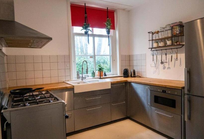 4间卧室的房子, Gaia