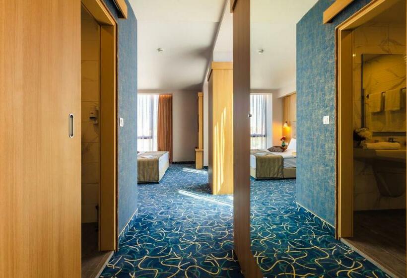 غرفة قياسية مطلة على المدينة, Marina Burgas