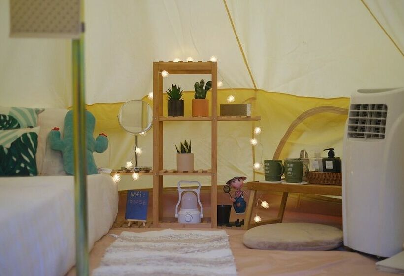 كوخ قياسي, O Little Tent De Koh Chang