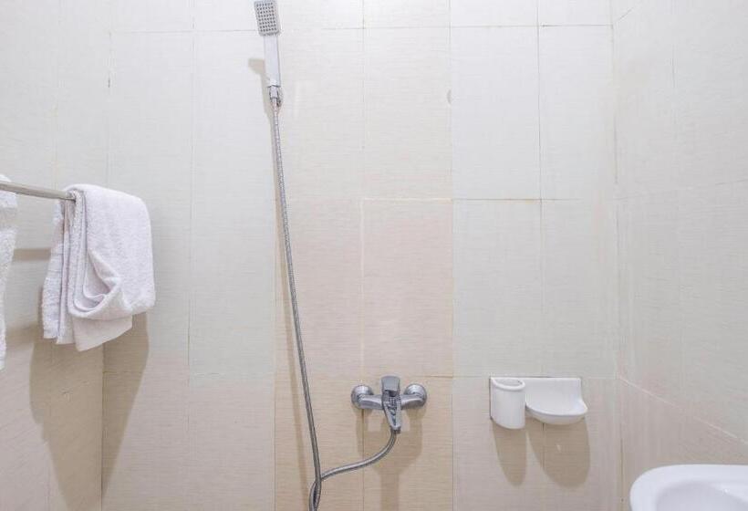 חדר משפחתי, Urbanview Hotel One Family Maribaya By Reddoorz