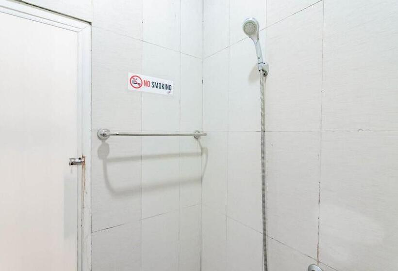 エコノミールーム, Urbanview Hotel One Family Maribaya By Reddoorz