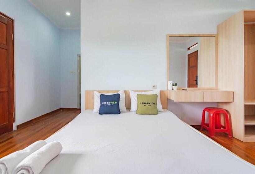 スイート, Urbanview Hotel One Family Maribaya By Reddoorz