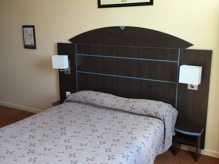 스탠다드 룸, Braucol