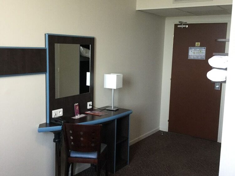 스탠다드 룸, Braucol