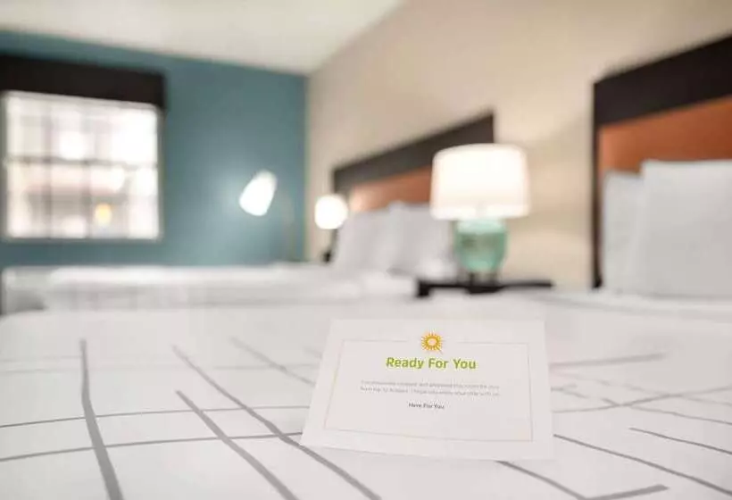デラックスルーム, La Quinta Inn By Wyndham Columbus Airport Area