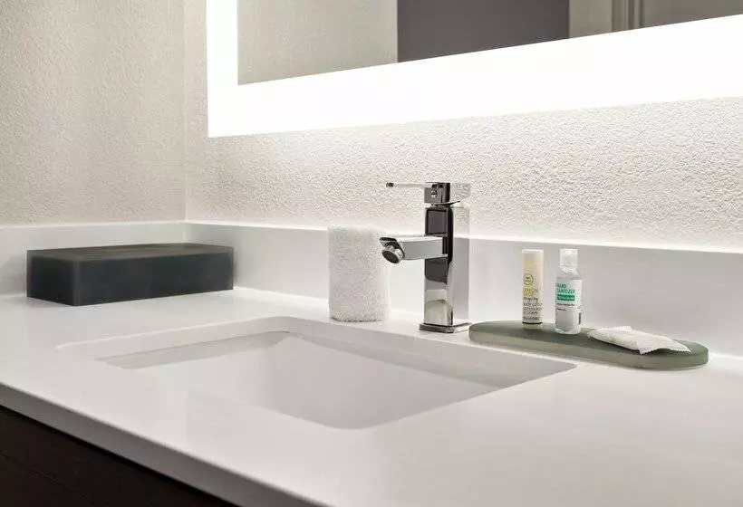 デラックスルーム, La Quinta Inn By Wyndham Columbus Airport Area
