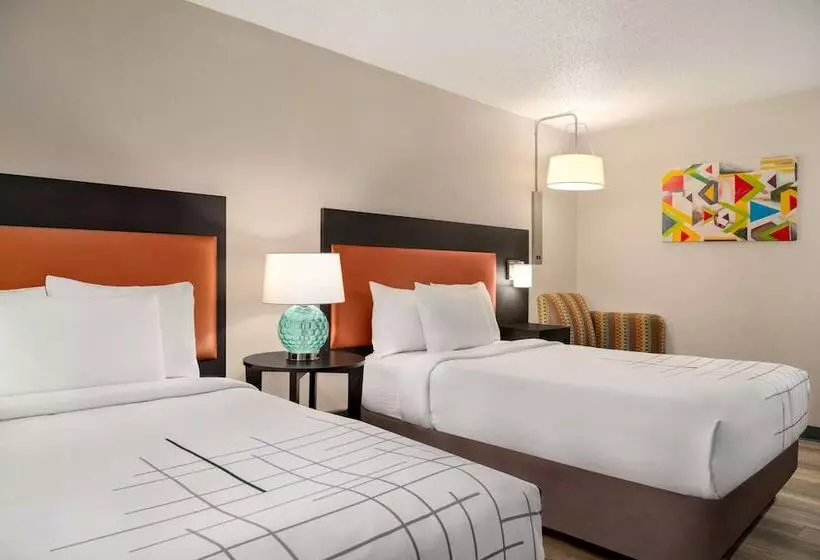 デラックスルーム, La Quinta Inn By Wyndham Columbus Airport Area