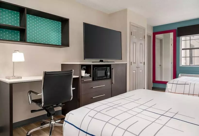 デラックスルーム, La Quinta Inn By Wyndham Columbus Airport Area