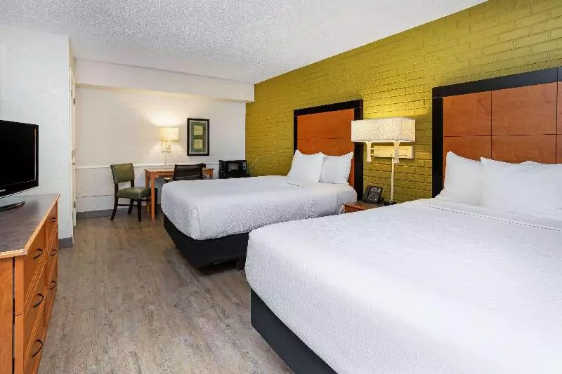 اتاق لوکس, La Quinta Inn Tampa Airport Stadium Westshore