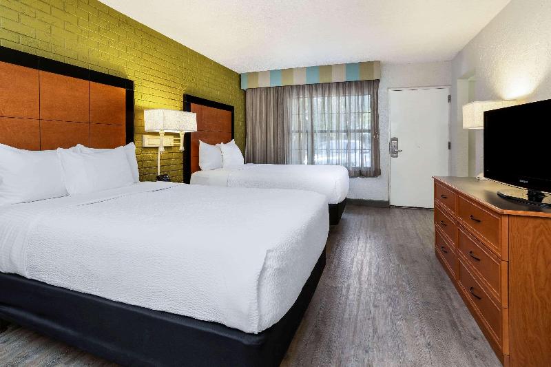 Номер Deluxe, La Quinta Inn Tampa Airport Stadium Westshore
