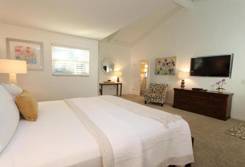 スーペリアースイート, Lobos Lodge