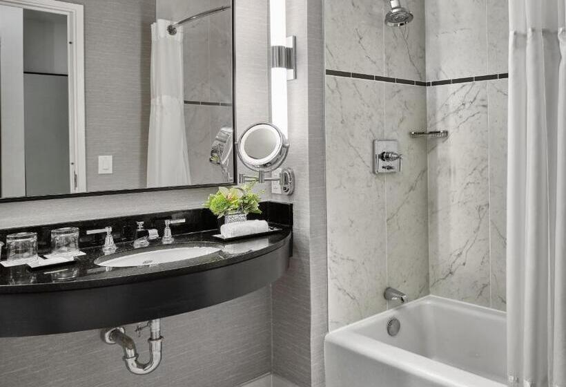 豪华房间, Loews Philadelphia