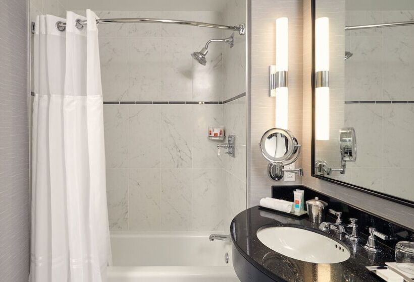Номер Deluxe, Loews Philadelphia