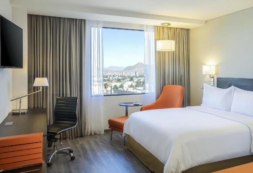 غرفة سوبيريور سرير كينج, Fiesta Inn Guadalajara Aeropuerto