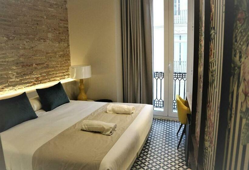 スタンダードルーム, You & Co. Quart Boutique