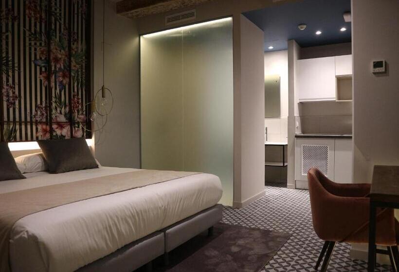 スタンダードトリプルルーム, You & Co. Quart Boutique