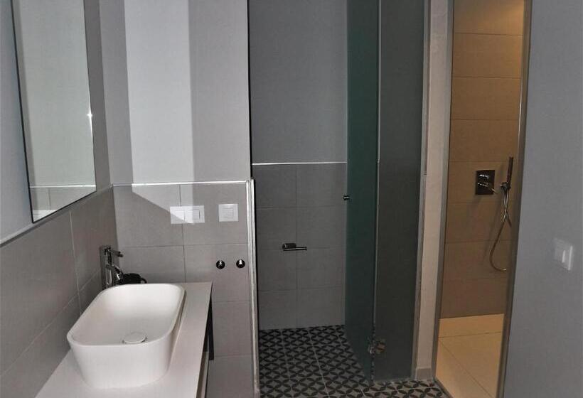 ファミリールーム, You & Co. Quart Boutique