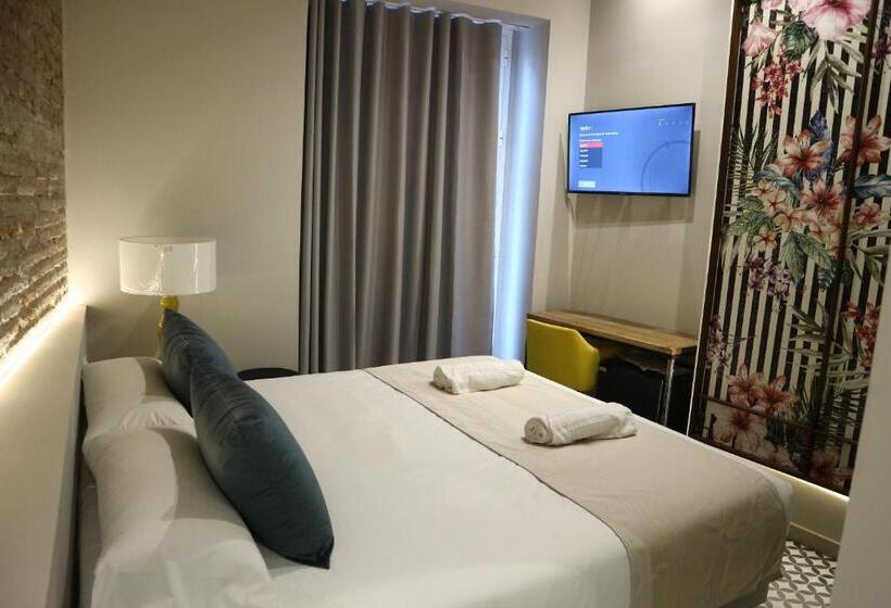 スタンダードルーム, You & Co. Quart Boutique