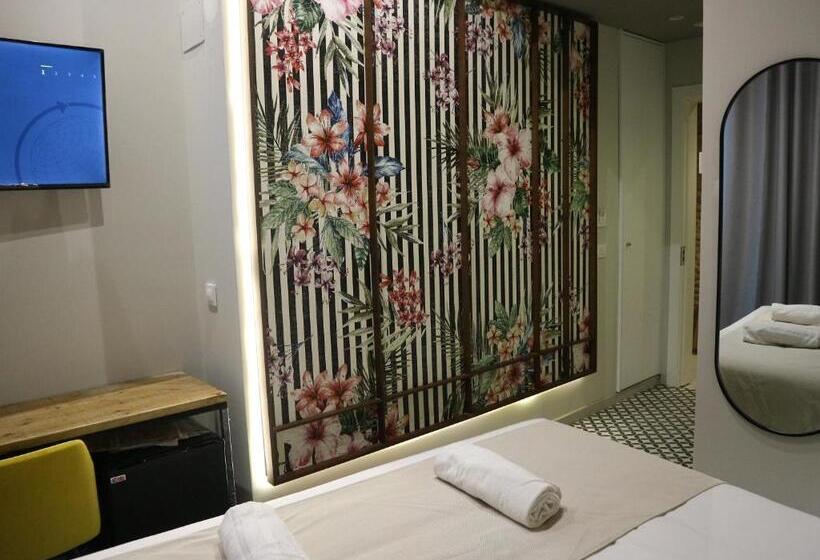 スタンダードルーム, You & Co. Quart Boutique