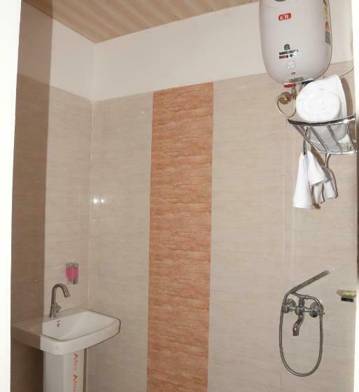 اتاق سوپریور با تخت بزرگ, The Palm Tree Family Stay