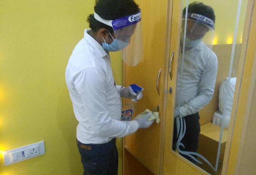 اتاق لوکس با تخت بزرگ, The Palm Tree Family Stay