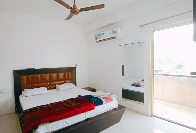 اتاق خانوادگی, Homestay Ac Dormitory