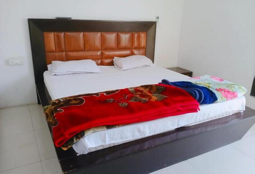 اتاق خانوادگی, Homestay Ac Dormitory