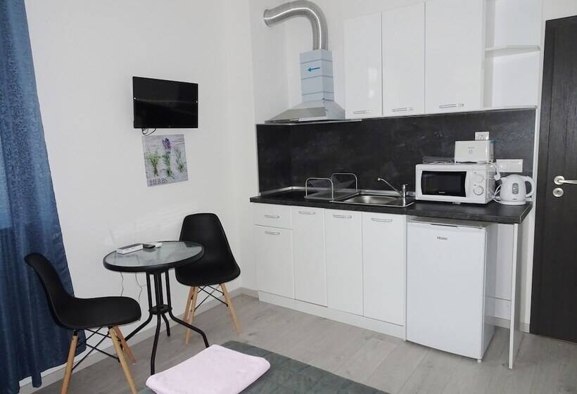 标准工作室, Samara With Relax Area