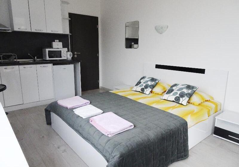 标准工作室, Samara With Relax Area