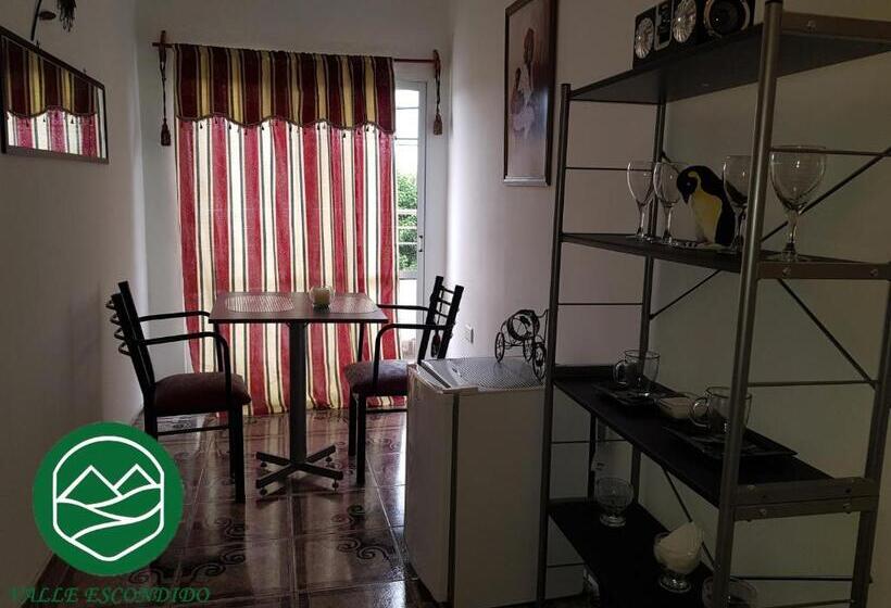 Estúdio Estandar com Sacada, Valle Escondido