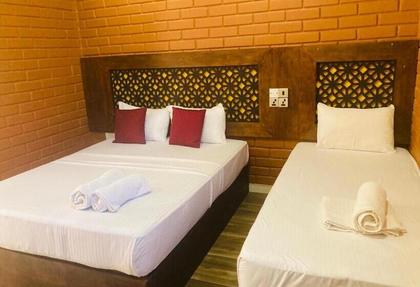 Семейный Номер Deluxe, Monaara Leisure   Anuradhapura