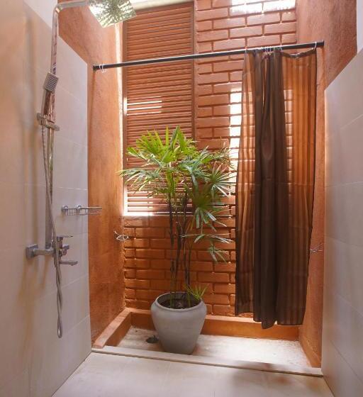 Трехместный Номер Deluxe, Monaara Leisure   Anuradhapura