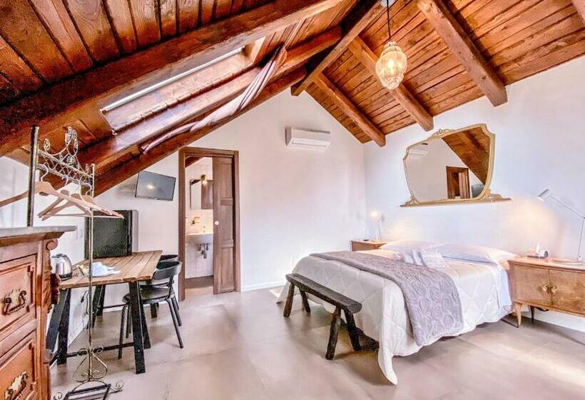اتاق لوکس با چشم‌انداز باغ, Tenuta Novecento Bioagriturismo