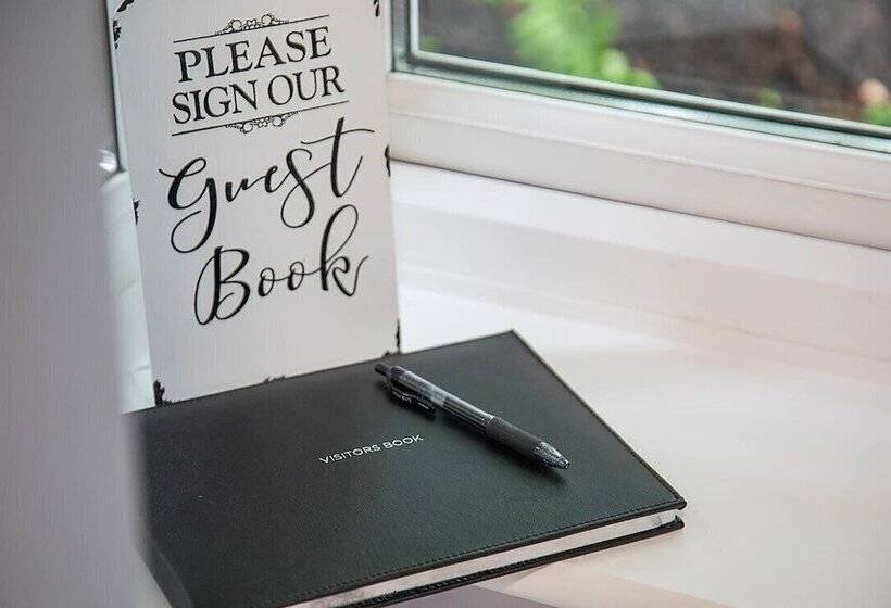 סוויטה, The Annexe @ Elmbank   Adults Only