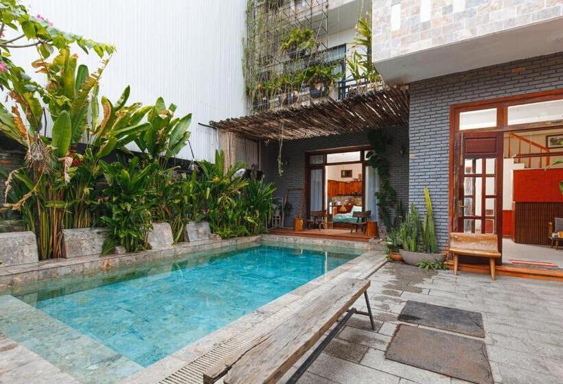 ویلای یک اتاق خوابه با استخر شنا, Chaca Beach