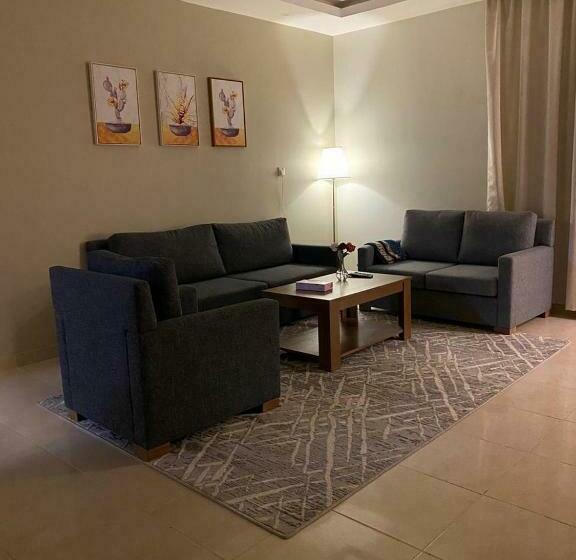 ファミリーステューディオ, Lova Suites