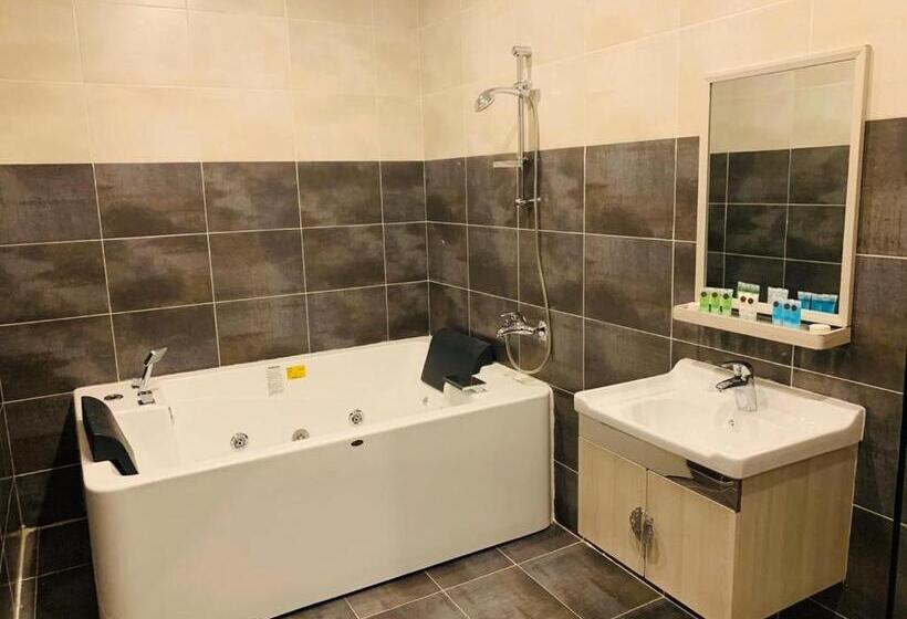 Люкс Повышенной Комфортности, Lova Suites